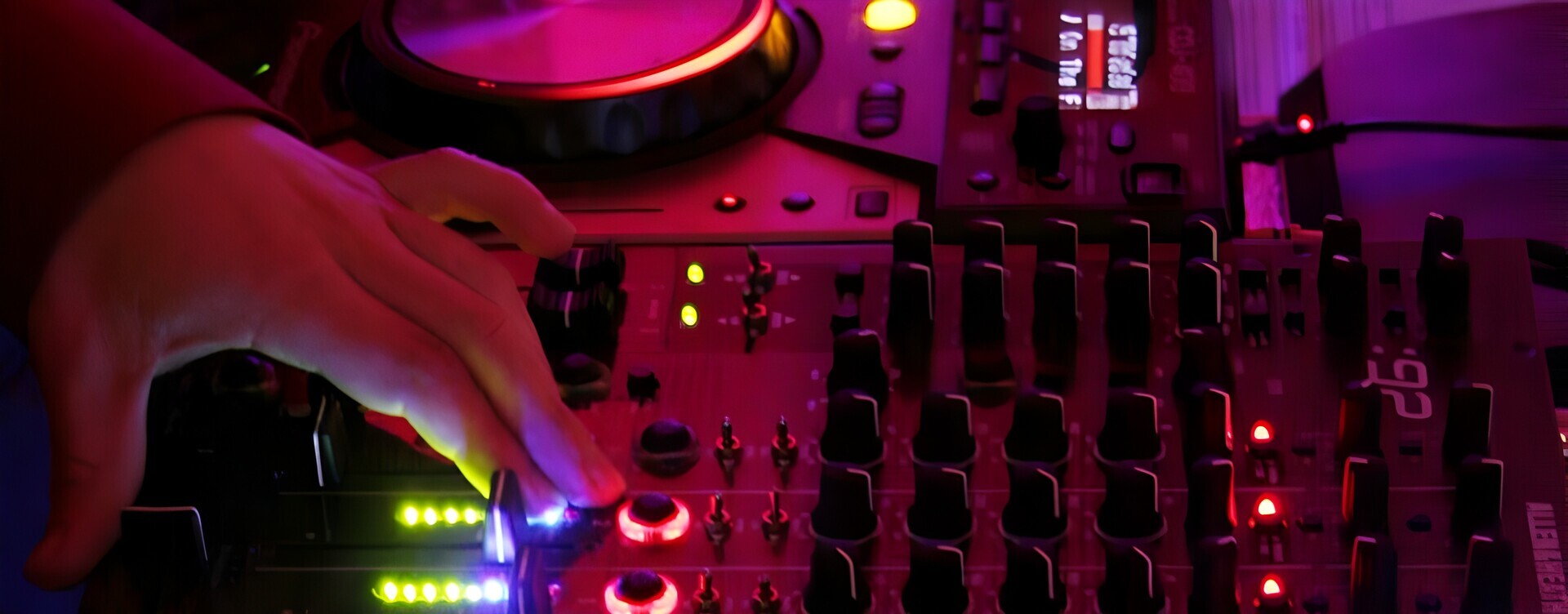 Esküvő Dj Service